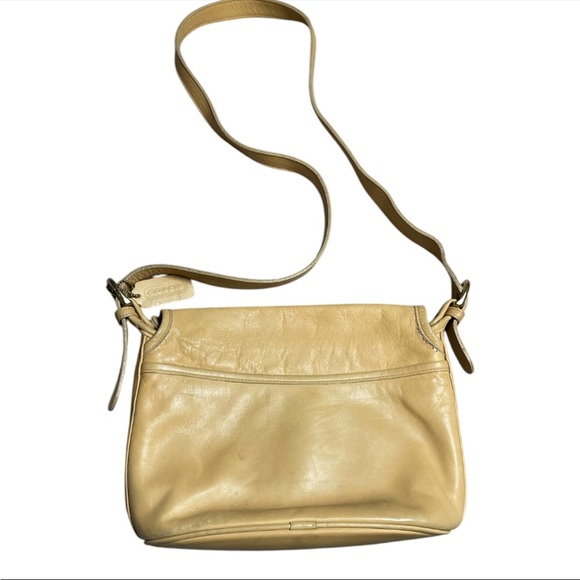 Vintage 90s Coach soho fletcher flap leather butter yellow crossbody bag 4150 - Picture 2 of 7